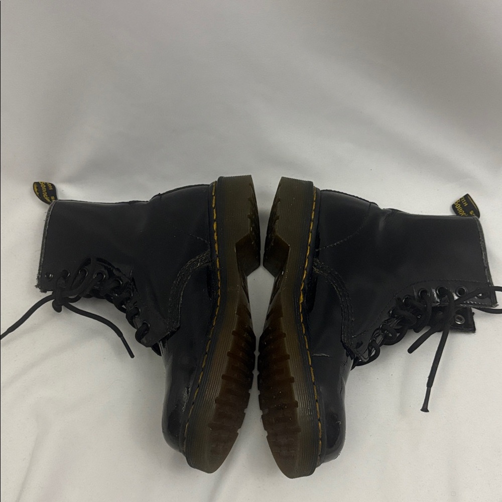 Dr. Martens Women’s 1460W Combat Boots Size 6 US 4 UK Patent Leather Black - Picture 10 of 15